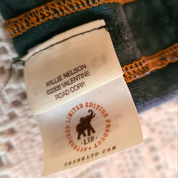 TRUNK LTD. WILLIE NELSON SHIRT - Picture 7 of 8